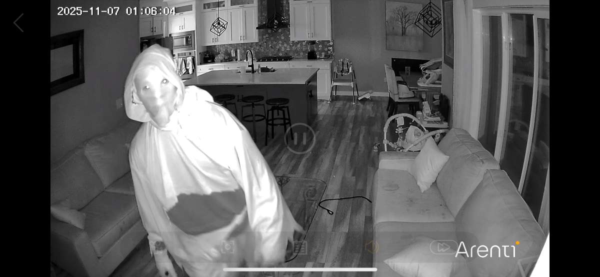 One of many videos that Carstairs residents have shared with Global News showing the person who has become known as the "Carstairs Creeper."