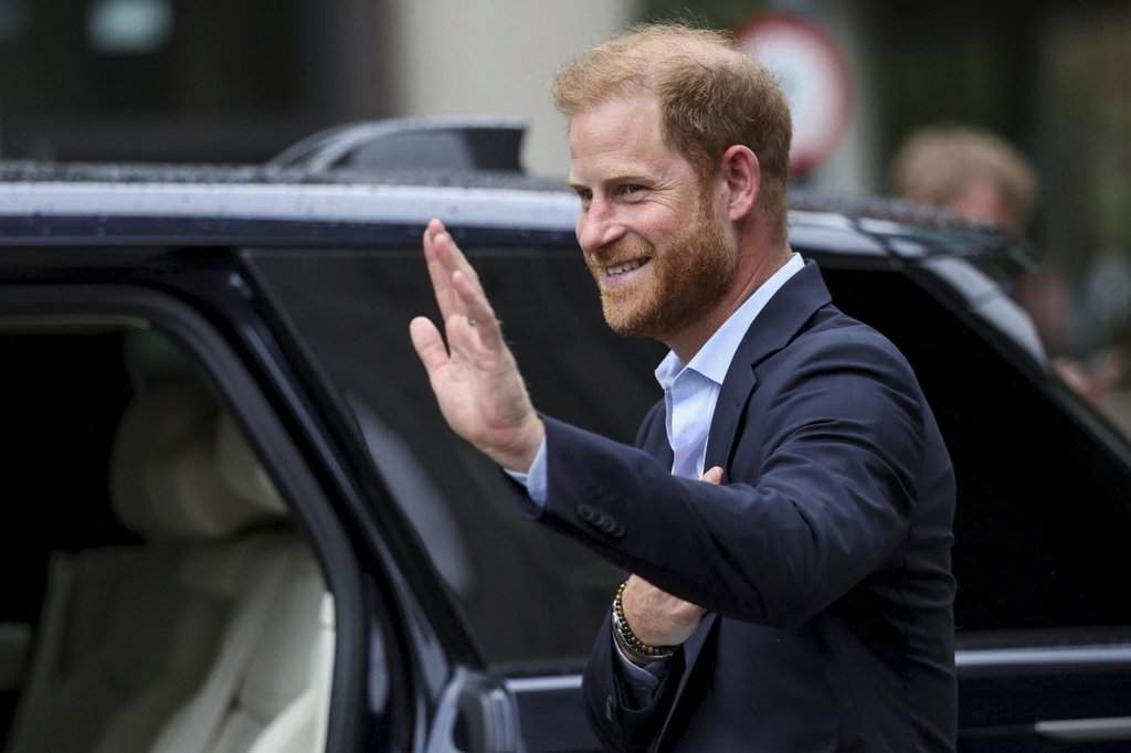 Prince Harry gestures, as he departs, following his visit to Centre for Blast Injury Studies at Imperial College London, in London, Wednesday, Sept. 10, 2025. (Suzanne Plunkett, Pool Photo via AP).