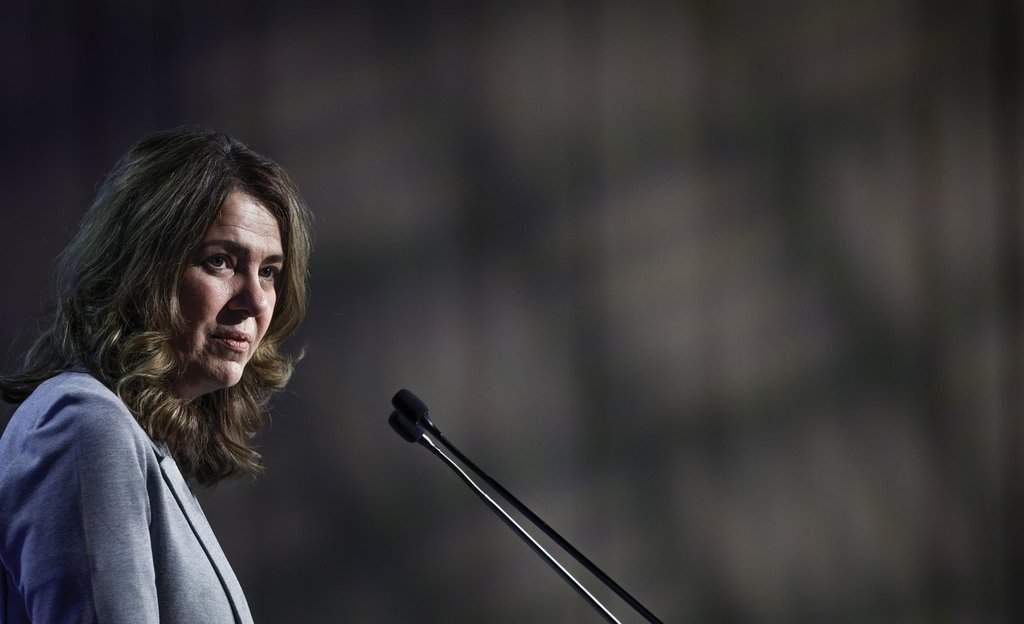 Premier Danielle Smith speaks at the Alberta Municipalities Convention in Calgary, Thursday, Nov. 13, 2025.