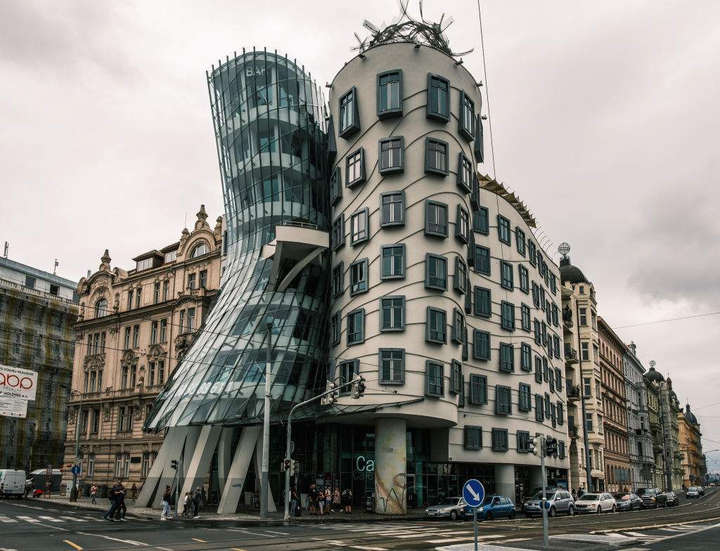 The Dancing House is a deconstructivist building from Nationale-Nederlanden, designed by the Croatian-Czech architect Vlado Miluni in collaboration with Frank Gehry.