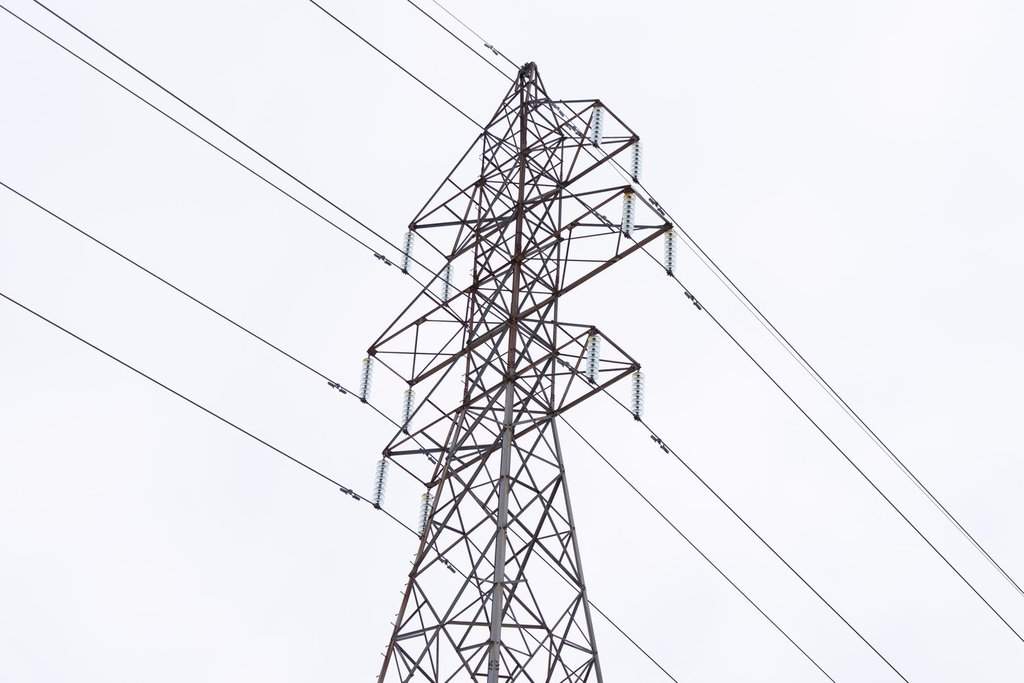 Extreme cold forced Hydro-Québec to temporarily halt electricity exports to Massachusetts as demand surged in Quebec during a polar vortex, just days after a new transmission line opened.