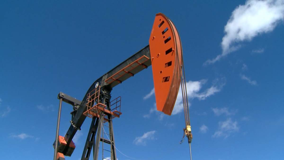 The latest oil price forecast predicts little change in world oil prices for 2026, but natural gas prices are expected to increase.