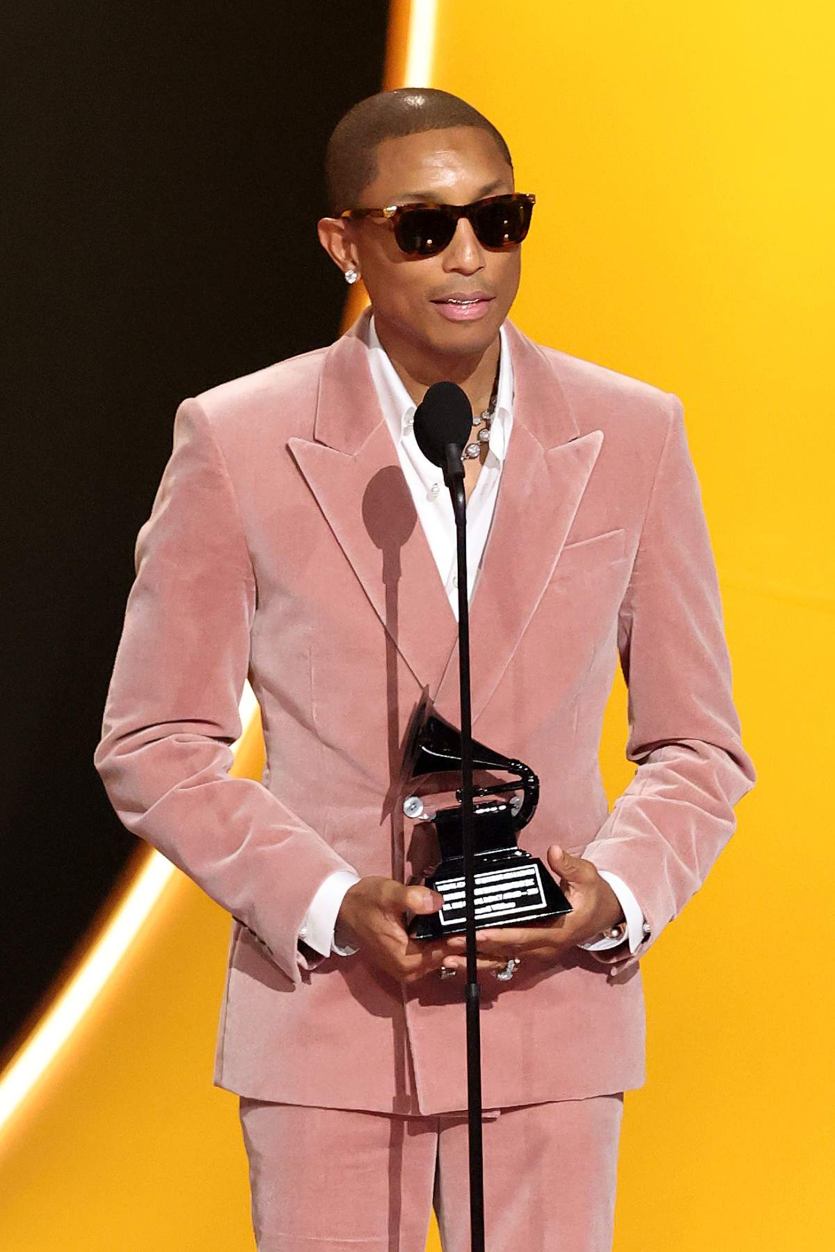 Grammys 2026: The best red carpet looks for less - image