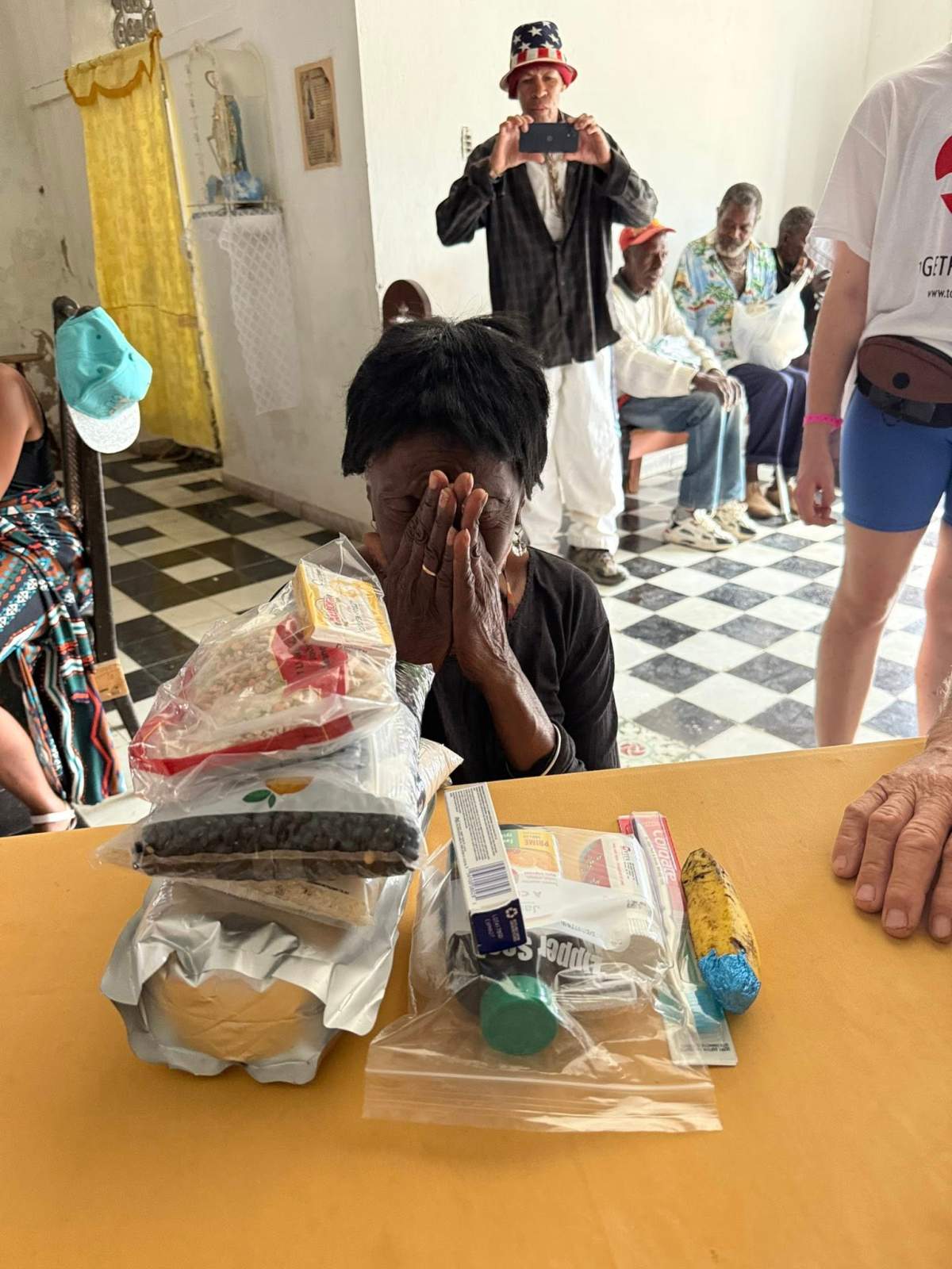 A sick woman grateful to be receiving aid from Canadian humanitarian group “Together for Cuba.”