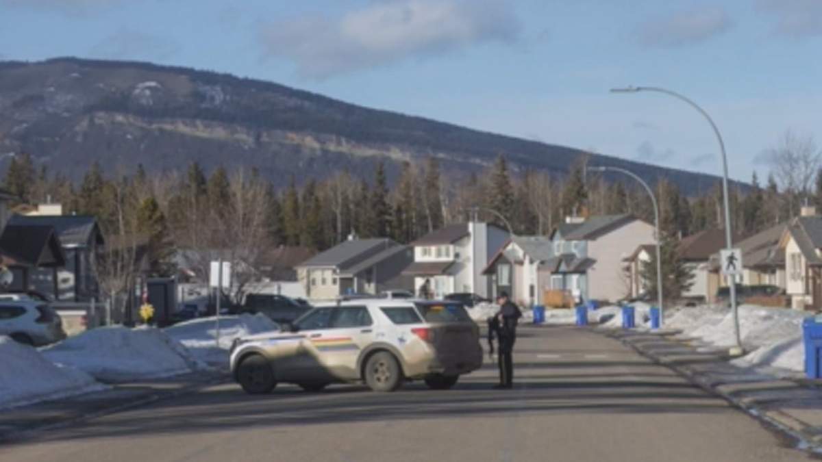 Police block off road in Tumber Ridge, B.C.