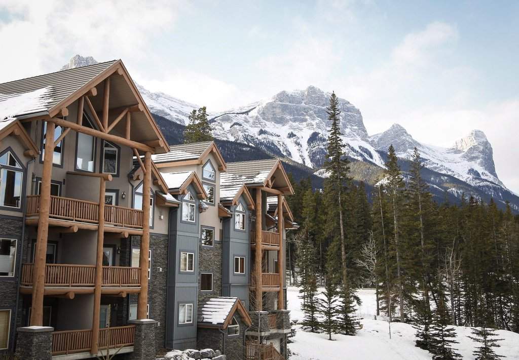 The mountain town of Canmore, Alta., pictured in this photo from Tuesday, Jan. 19, 2016.