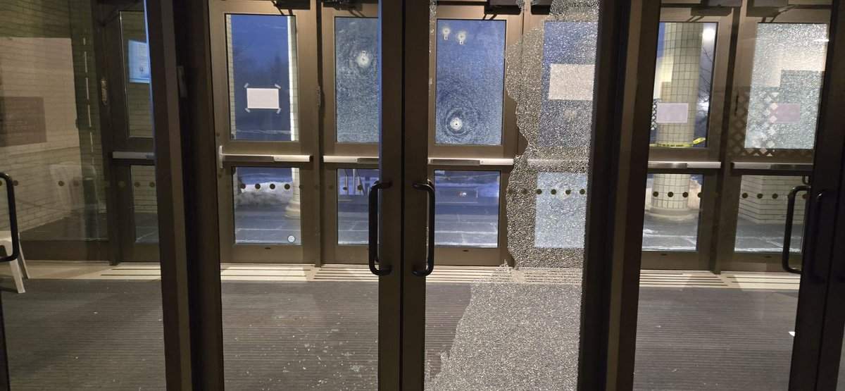 Police are investigating after synagogues in Toronto and Thornhill were struck by gunfire overnight. No injuries reported were reported.
