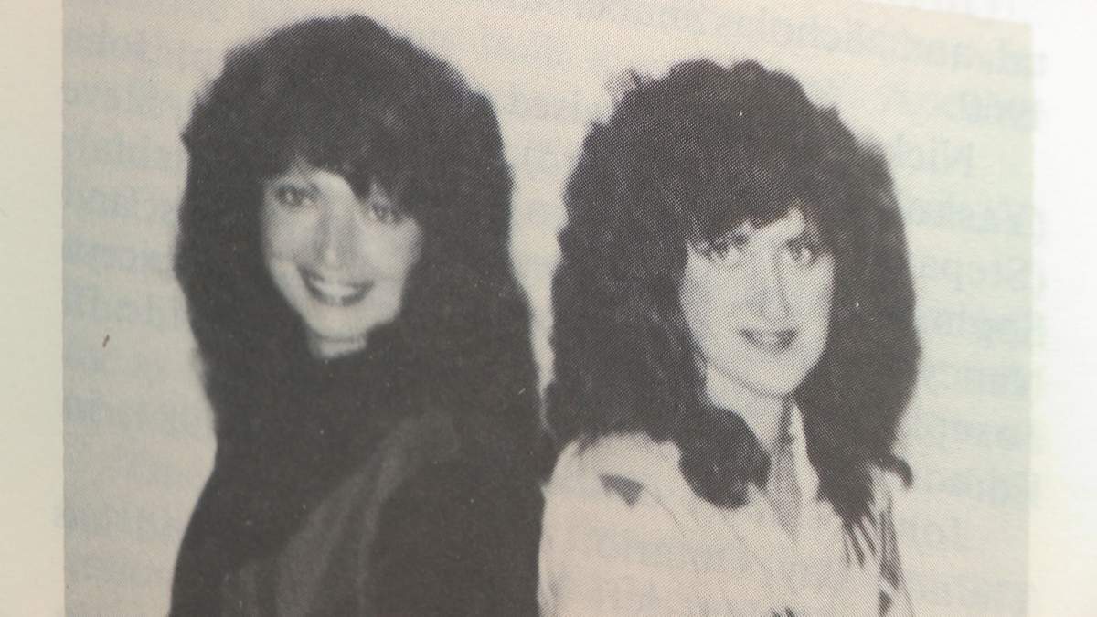 Beverly Sharp-Samograd, left, and her sister Donna Lee Stavropoulos on the right.