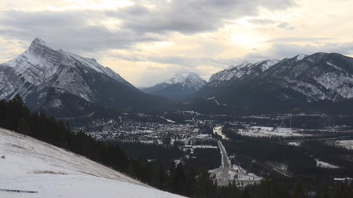 An investigation by the CBSA discovered at least 90 foreign nationals from Mexico who were working illegally at hotels in the Banff and Jasper areas.