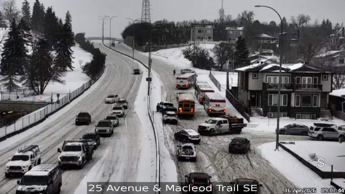 The heavy snow caused chaos during the Thursday morning commute with many vehicles struggling to make it up hills in Calgary.