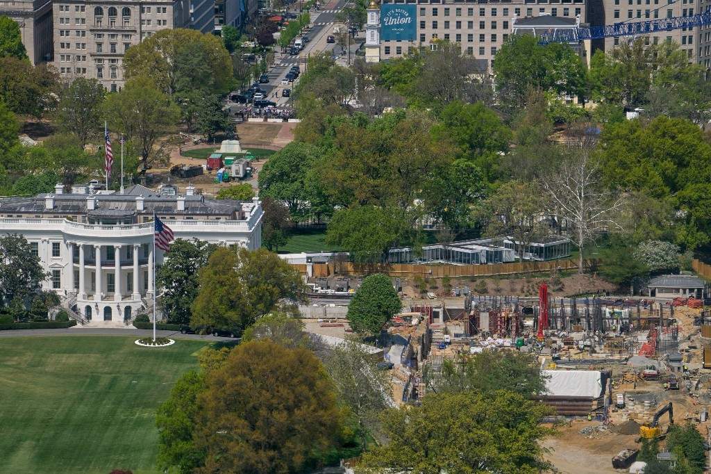 Work continued on the construction of the ballroom at the White House, Thursday, April 9, 2026, in Washington, where the East Wing once stood.