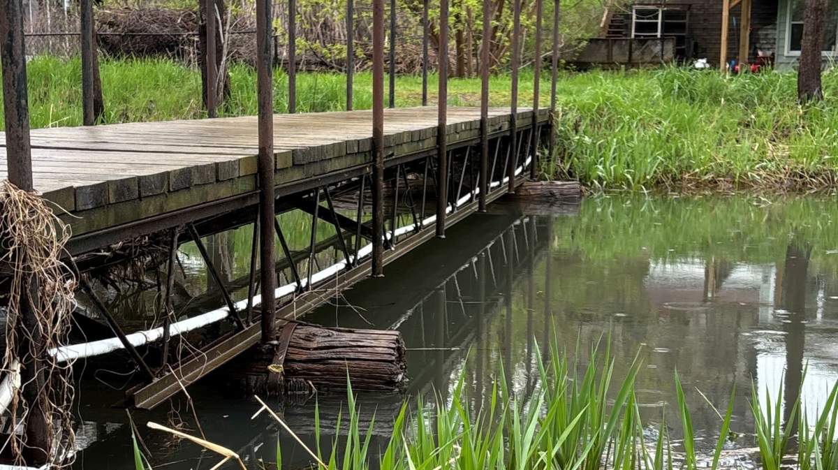 Prince Edward County cleans up a fuel spill in Marsh Creek.