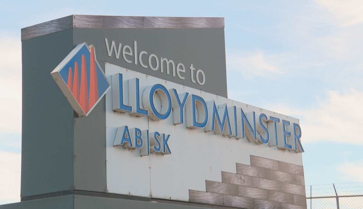Welcome to Lloydminster sign.