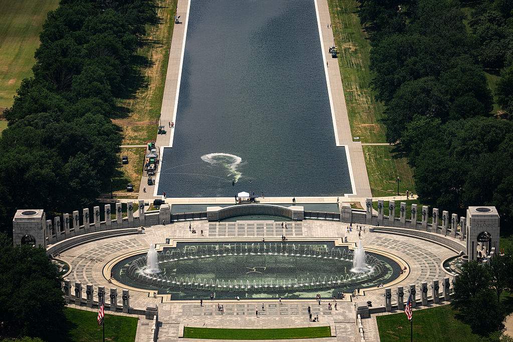 The Lincoln Memorial Reflecting Pool after being painted blue in Washington, DC, US, on Thursday, June 11, 2026. A Washington federal judge wrestled with how reversible President Donald Trump's efforts to change the color of the Lincoln Memorial Reflecting Pool would be, in the latest lawsuit targeting Trump's moves to renovate some of Washington's historic landmarks.