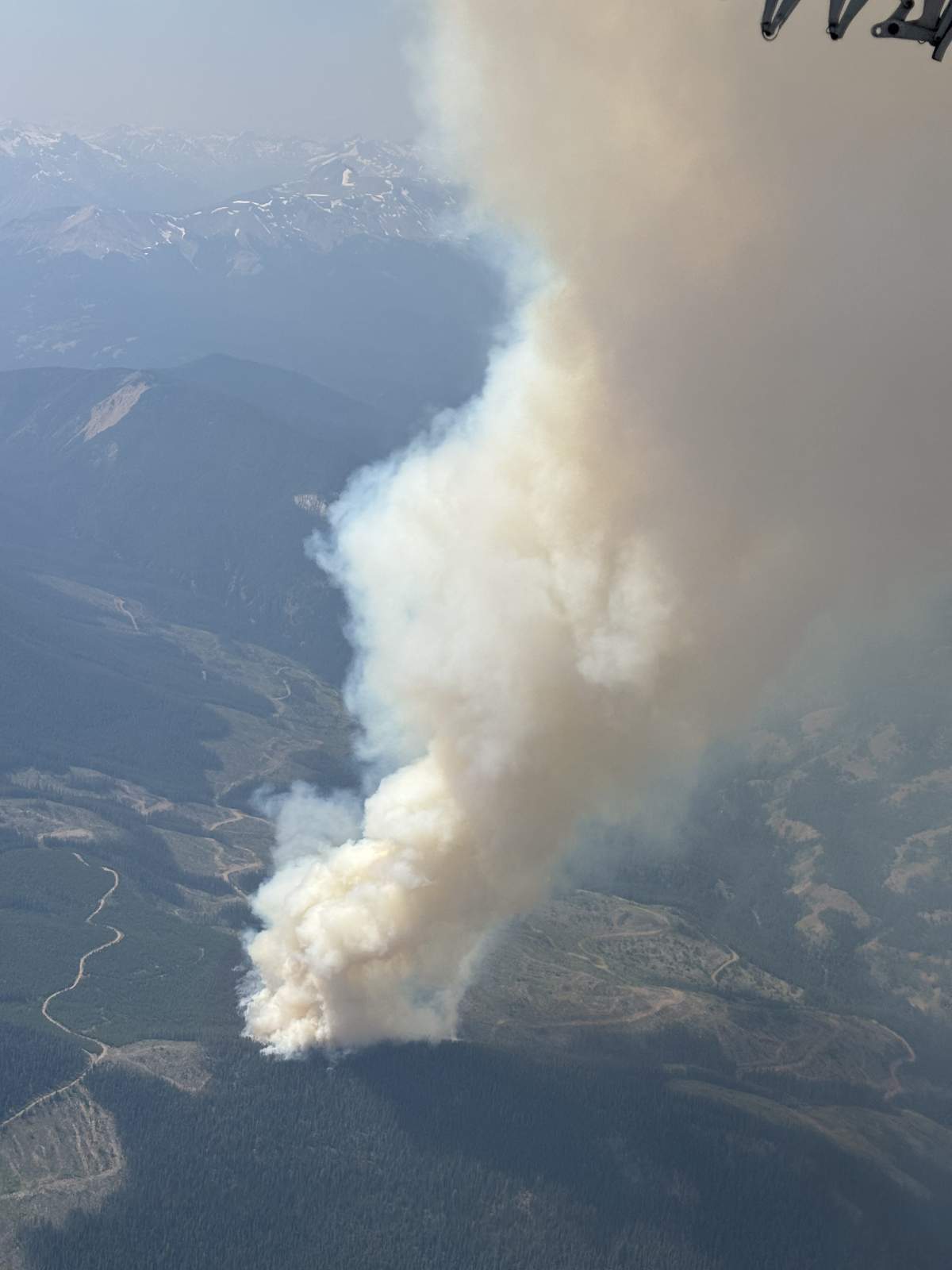 The Bonanza Creek wildfire, burning in the South Chilcotin Mountains Provincial Park. Courtesy of the BC Wildfire Service.