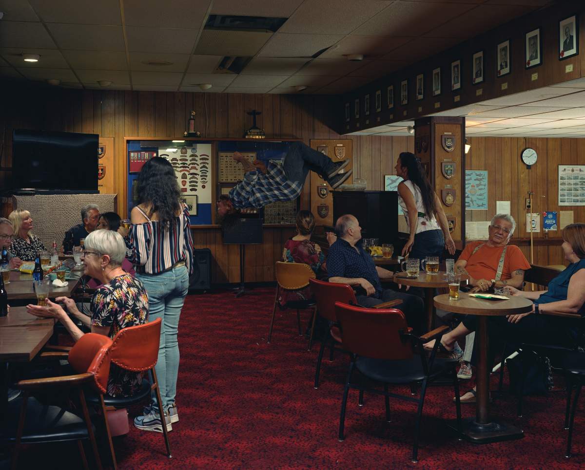 Jeff Wall: Inside - image