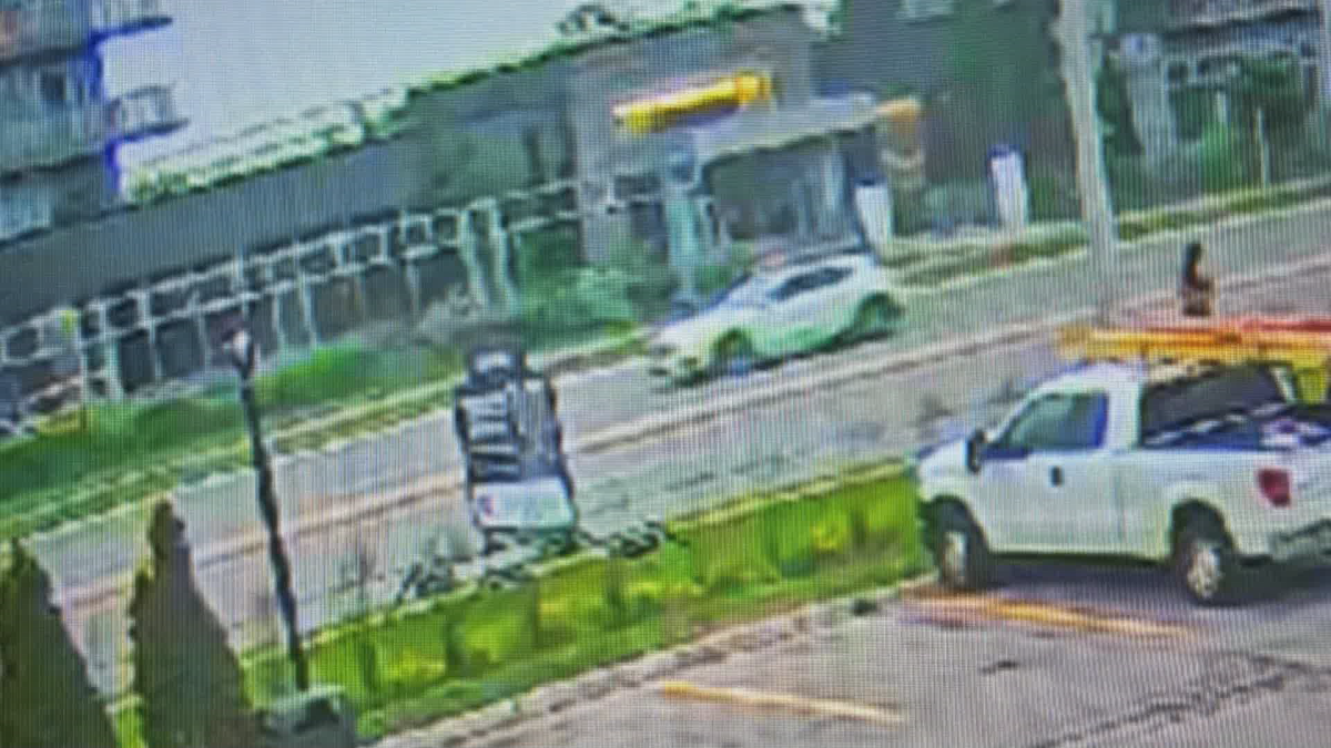 Mississauga hit-and-run suspect vehicle