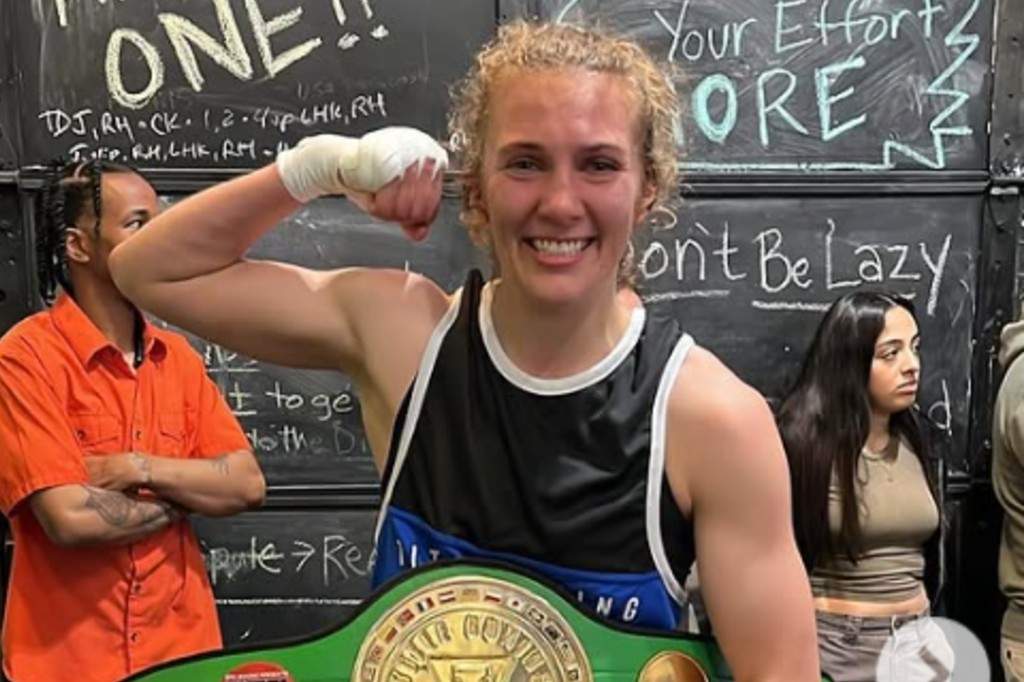 Up-and-coming boxer Hannah Rapp died Saturday after she was struck by a car.