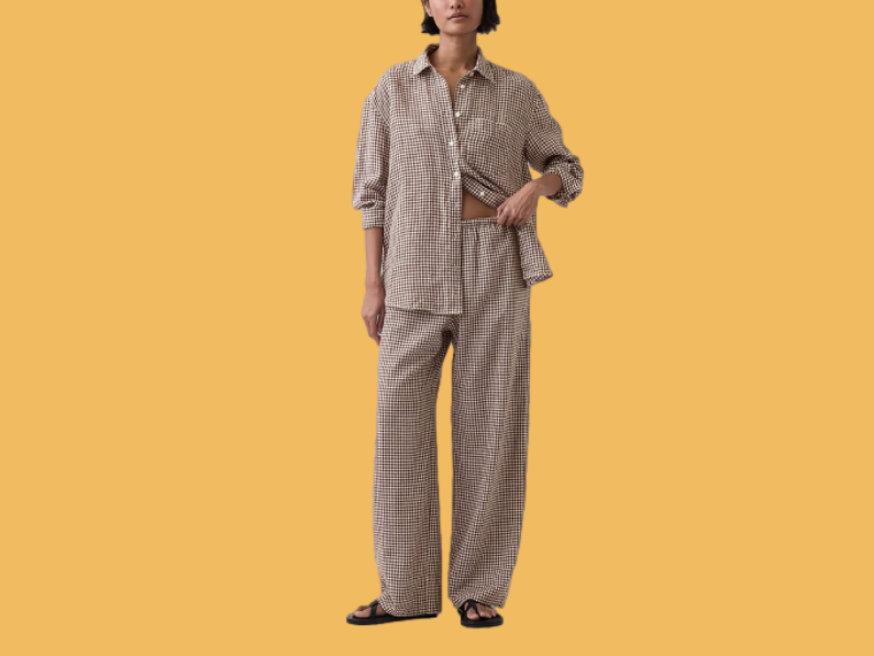 PSL season–with a side of linen.