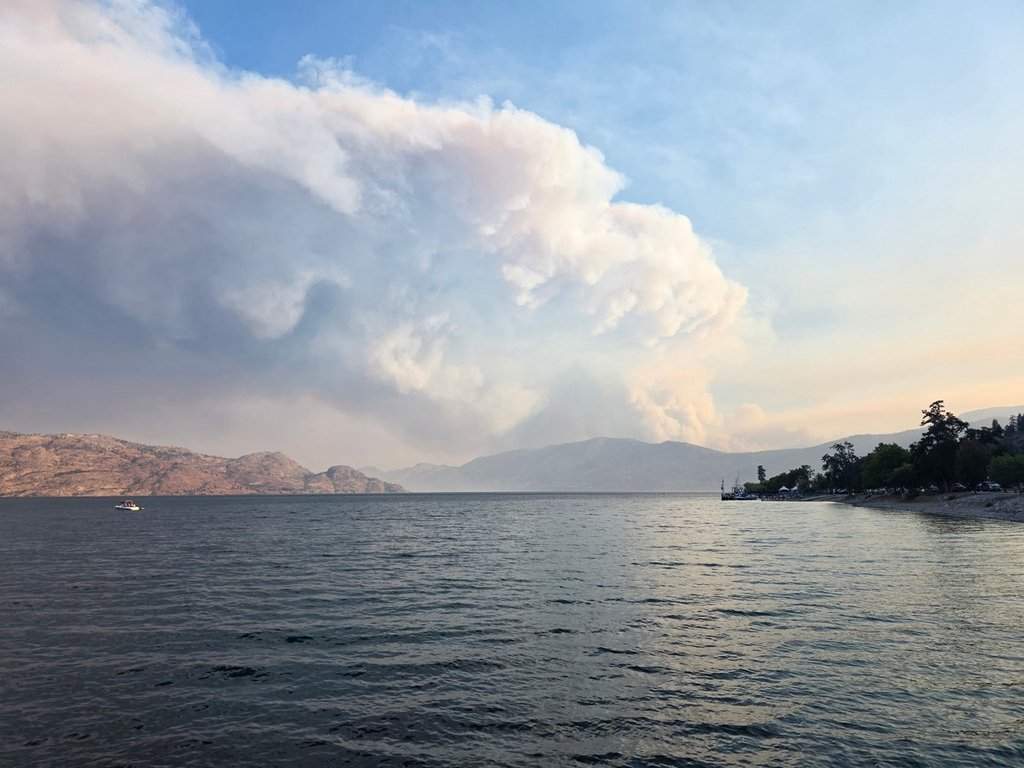 Smoke from the Bald Range wildfire west of Summerland, B.C., is shown in this Friday handout photo. THE CANADIAN PRESS/Handout – B.C. Wildfire Service