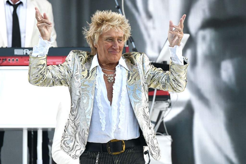 Rod Stewart performs during the 55th Annual New Orleans Jazz & Heritage Festiva at Fair Grounds Race Course on April 26, 2026 in New Orleans, Louisiana.