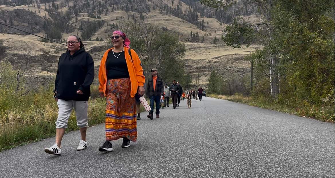 The LSIB walks about 4 km, with some people chanting while others reflected.