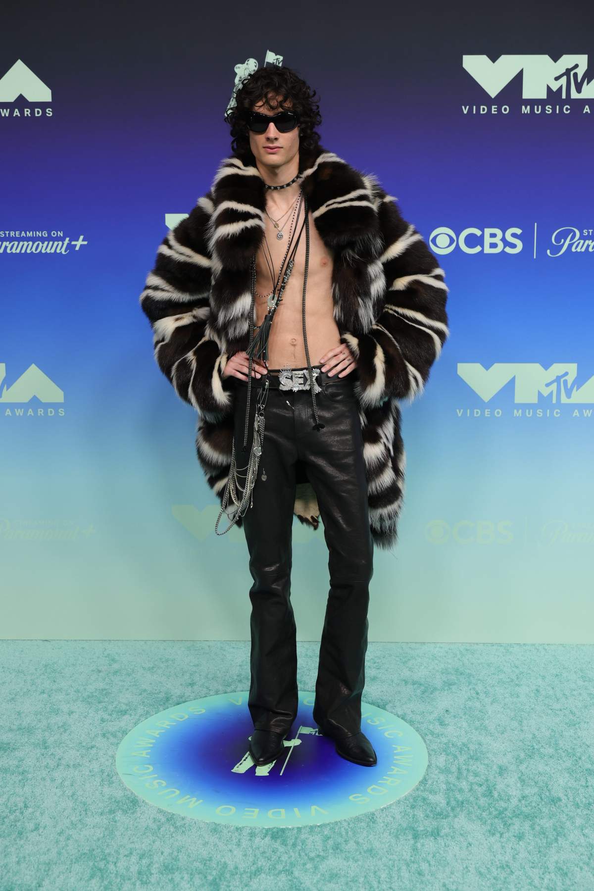 The 6 best-dressed celebrities at the 2026 MTV VMAs - image