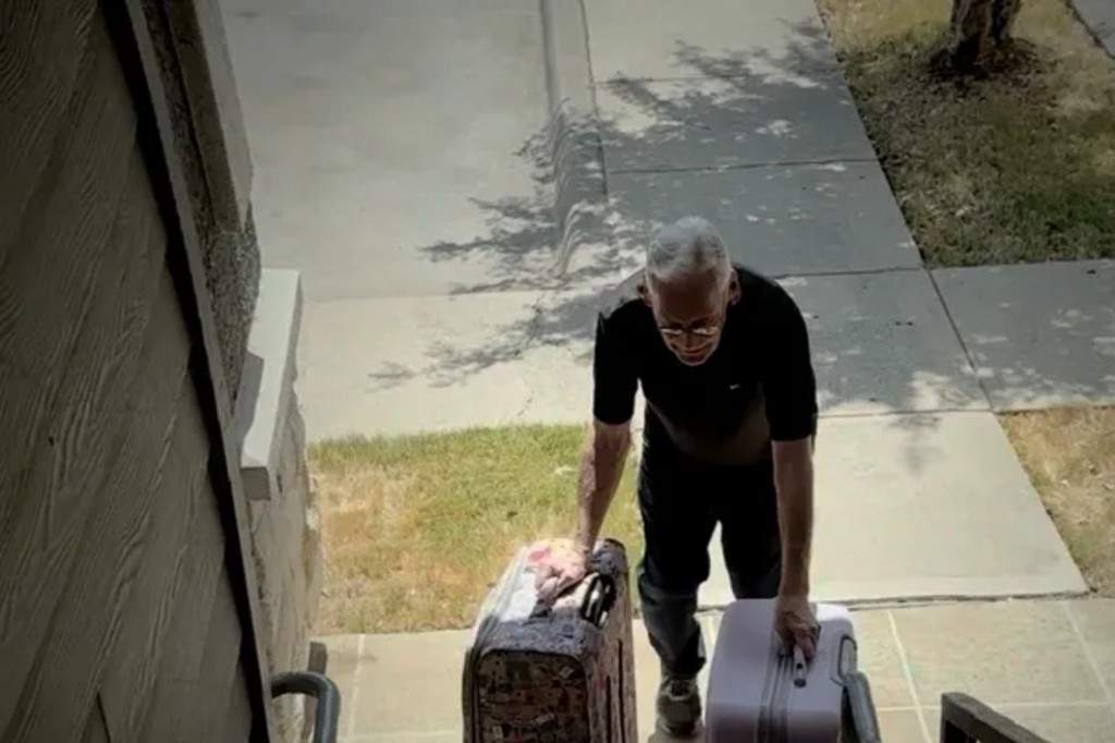 Don Johnson, 81, is working as an independent contractor delivering lost luggage to owners' homes.