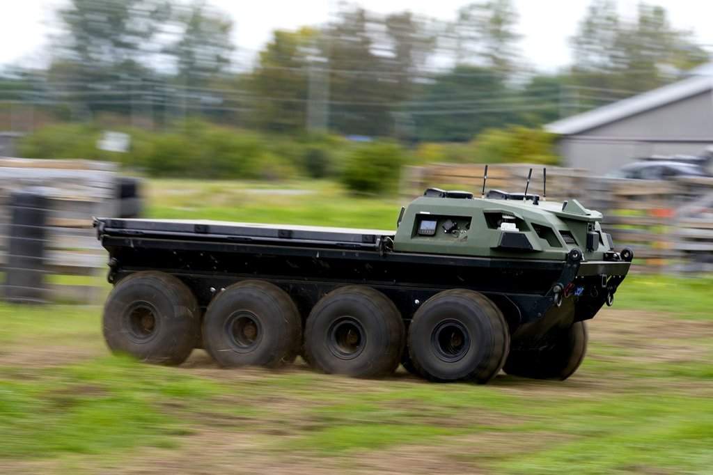 Rheinmetall's Mission Master SP, an electric unmanned ground vehicle (UGV) made in Canada, runs on an automated loop on its test course during GCXpo 2026, a demonstration showcase of Canadian next-gen tech, at Area X.O in Ottawa, on Tuesday, Sept. 29, 2026. 