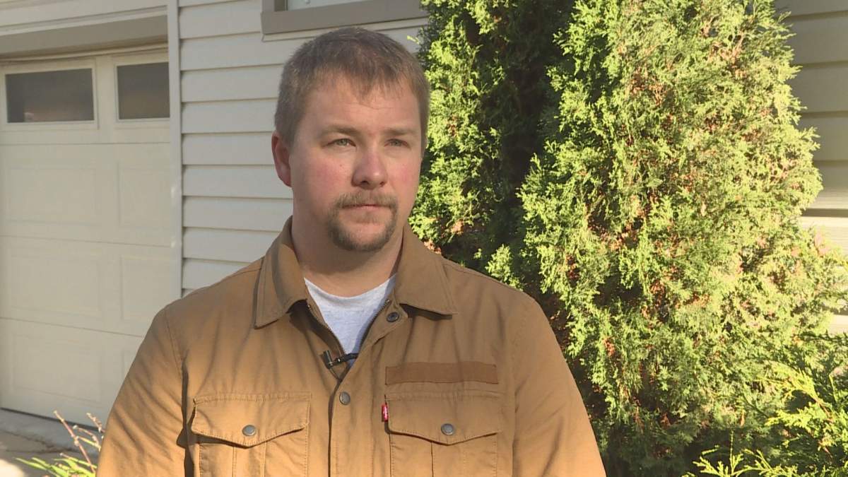 Chris Grabski says he’s experienced people rifling through his vehicle and trying to break into his home in North Kildonan.