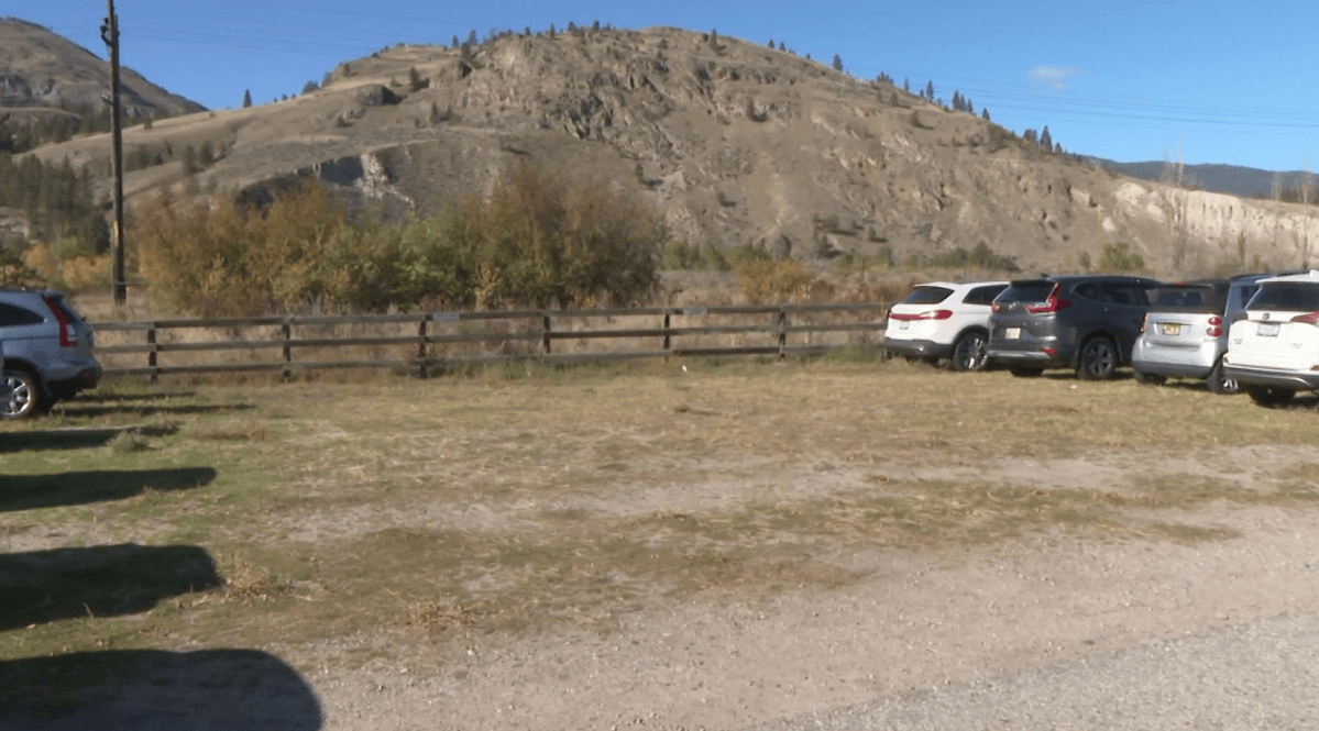 There is a paved section outside of the Penticton Airport, but when that one fills up, flyers are forced to park on this unpaved area