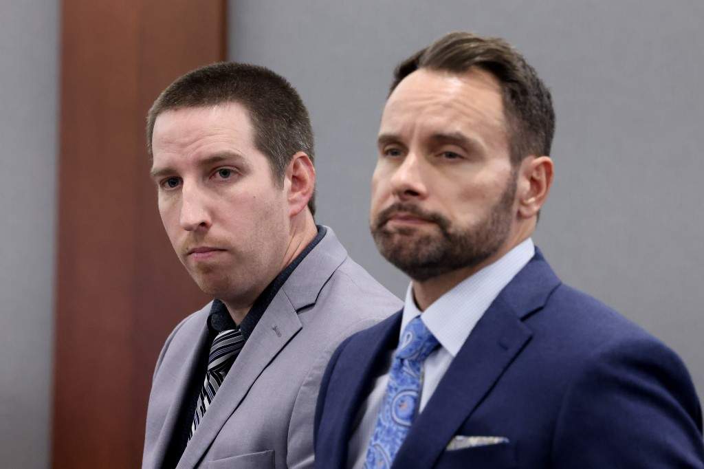 Mitchell Fairbarn, left, appears in court with his attorney Josh Tomsheck, during jury selection for his trial at the Regional Justice Center on Tuesday, Oct. 13, 2026, in Las Vegas.